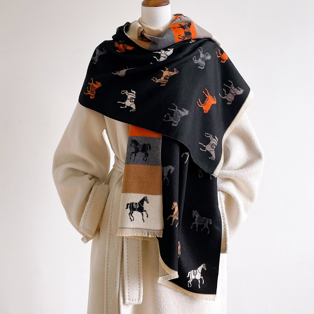 秋・冬用スカーフ、女性用パシュミナショール、高級感のある馬柄 - Woven Scarf Blanket のレビューと価格